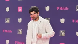 Jonathan Moly brilló en la 37va edición de Premio Lo Nuestro 