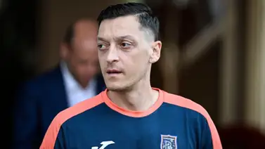 Mezut Ozil da un nuevo paso en la política de Turquía Mezut Ozil da un nuevo paso en la política de Turquía