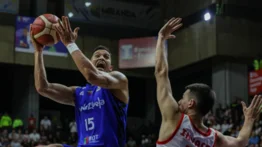 Eliminatorias AmeriCup: Windi Graterol supera a Carl Herrera en este increíble apartado
