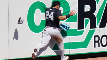 MLB: Jasson Domínguez sigue mostrando debilidad cubriendo el LF de los Yankees