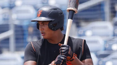 MLB: Samuel Basallo impresiona con este impresionante cuadrangular 