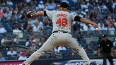 MLB: Albert Suárez es castigado con dureza por los bates de Minnesota