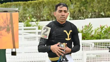 Jornada dorada para Capriles: Cuatro fotos que lo colocan en la cima del meeting en La Rinconada Jornada dorada para Capriles: Cuatro fotos que lo colocan en la cima del meeting en La Rinconada