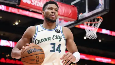 Giannis Antetokounmpo es pretendido por este equipo del Oeste Giannis Antetokounmpo es pretendido por este equipo del Oeste