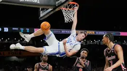 Cooper Flagg: El huracán que está reescribiendo la historia en Dallas