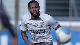 José 'Brujo' Martínez viajó a Brasil y deberá resolver sus problemas con el Corinthians