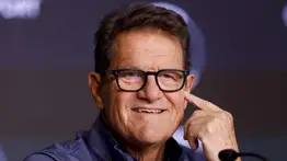 El "muro" de Capello: Por qué Cristiano Ronaldo no se sienta en la mesa de los genios