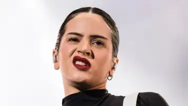 Denuncian a Rosalía por fumar durante un pódcast ¡Conoce los detalles! Denuncian a Rosalía por fumar durante un pódcast ¡Conoce los detalles!