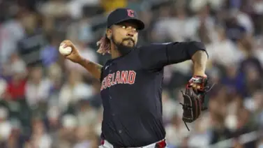 Juego sucio en el montículo: los códigos secretos de Emmanuel Clase Juego sucio en el montículo: los códigos secretos de Emmanuel Clase