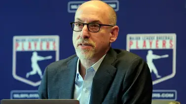 Asociación de Jugadores de MLB pasa la página luego del escándalo y nombra a un nuevo director ejecutivo Asociación de Jugadores de MLB pasa la página luego del escándalo y nombra a un nuevo director ejecutivo
