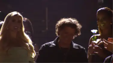 Talentos de "Estrellas y Deportes" acompañaron a Carlos Vives en Premio Lo Nuestro Talentos de "Estrellas y Deportes" acompañaron a Carlos Vives en Premio Lo Nuestro