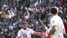 Cristian Casseres es homenajeado por el Toulouse tras llegar a esta cifra redonda