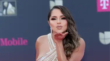 Luz Kelly Pinto brilla en la Alfombra Magenta de Premio Lo Nuestro 2026 Luz Kelly Pinto brilla en la Alfombra Magenta de Premio Lo Nuestro 2026