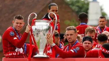 ¡Hombre récord! Leyenda de Inglaterra recibe 3 Guinness World ¡Hombre récord! Leyenda de Inglaterra recibe 3 Guinness World