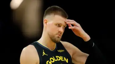 Kristaps Porzingis estaría considerado disponible para duelo ante Lakers Kristaps Porzingis estaría considerado disponible para duelo ante Lakers