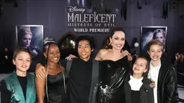 Otro hijo de Angelina Jolie y Brad Pitt se quita el apellido de su padre