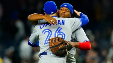 MLB: San Francisco firma a este Guante de Oro para competir con Wilmer Flores MLB: San Francisco firma a este Guante de Oro para competir con Wilmer Flores