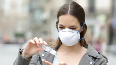 Estados Unidos reduce los días de aislamiento por Covid-19 Estados Unidos reduce los días de aislamiento por Covid-19