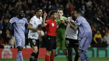 Real Madrid: Los propios colegas de Gil Manzano le dan la espalda por su error Real Madrid: Los propios colegas de Gil Manzano le dan la espalda por su error