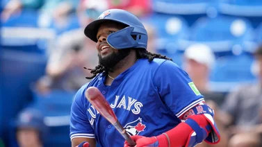 MLB: Mira este enorme cuadrangular de Vladimir Guerrero Jr. ante Phillies (+Video)