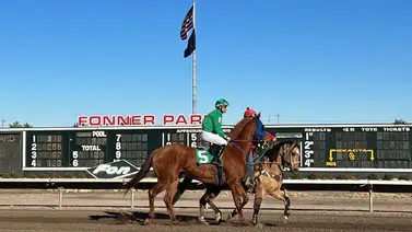 Cuatro jockeys lesionados y 2 ejemplares muertos en este hipódromo de Estados Unidos Cuatro jockeys lesionados y 2 ejemplares muertos en este hipódromo de Estados Unidos