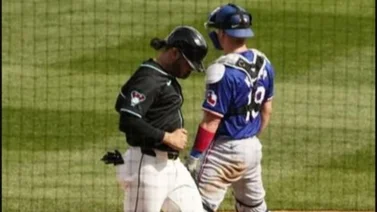 MLB: ¡Dantesco! así fue el primer cuadrangular de Eugenio Suárez con los Cascabeles (+video)
