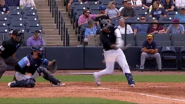 MLB: ¡Genera competencia! Carlos Narváez con poder no se rezaga ante Luis Torrens (+Video)