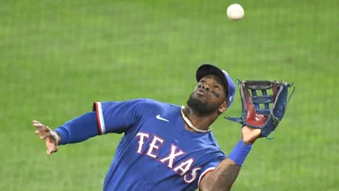 MLB: Conoce en qué lugar se encuentra Adolis García entre los mejores jardineros de las Grandes Ligas