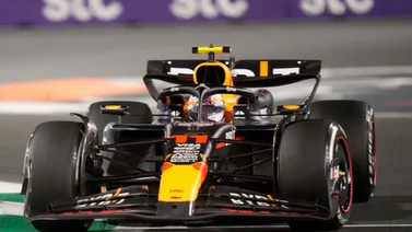 Gran Premio de Arabia Saudita: Así fue el peligroso momento que vivió “Checo” Pérez con Fernándo Alonso (+Video)