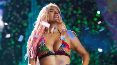 Karol G se rinde a los pies del FC Barcelona y podría ser vetada en Madrid