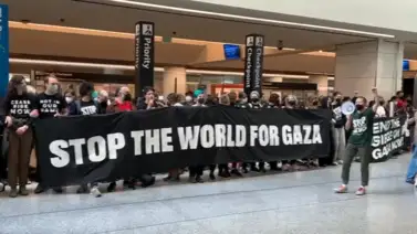 Manifestantes pro-Palestina cierran importante Aeropuerto en EEUU Manifestantes pro-Palestina cierran importante Aeropuerto en EEUU