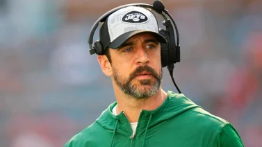 Aaron Rogers niega haber dudado sobre la veracidad de la tragedia de Sandy Hook