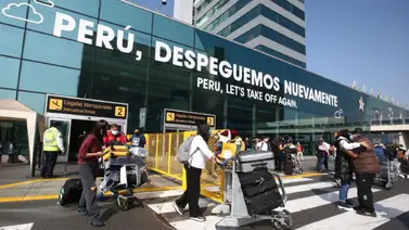 Lleva 40 días en el aeropuerto porque no le permiten la entrada a Perú Lleva 40 días en el aeropuerto porque no le permiten la entrada a Perú