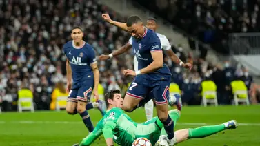 ¡Se caen Mbappé y Davies! La posible consecuencia de la lesión de Courtois ¡Se caen Mbappé y Davies! La posible consecuencia de la lesión de Courtois