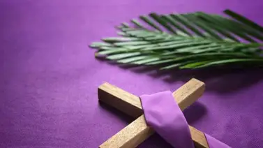 Semana Santa: ¿Por qué se utiliza el color morado en esta festividad? Semana Santa: ¿Por qué se utiliza el color morado en esta festividad?