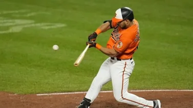MLB: ¡Kilométrico! Anthony Santander conecta bambinazo productor de tres rayitas (+video)