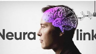 Hombre paralizado recobra la movilidad gracias a Elon Musk 
