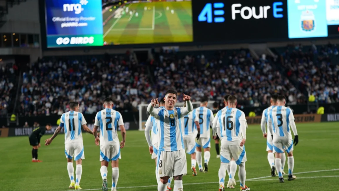 Argentina se divierte en su primer partido de la fecha FIFA (+Video)