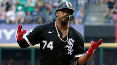 MLB: Eloy Jiménez se va para la calle por segunda vez en la primavera (+Video)