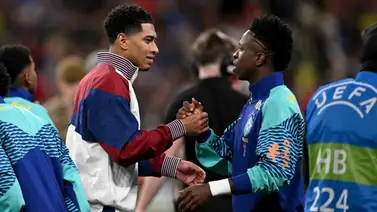 Jude Bellingham rechaza la camiseta de Vinicius Jr. luego del partido entre Inglaterra y Brasil (+Video) Jude Bellingham rechaza la camiseta de Vinicius Jr. luego del partido entre Inglaterra y Brasil (+Video)