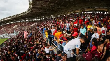 Así se vive la fiesta en las afueras del estadio en el que jugará La Vinotinto (+ Video) Así se vive la fiesta en las afueras del estadio en el que jugará La Vinotinto (+ Video)