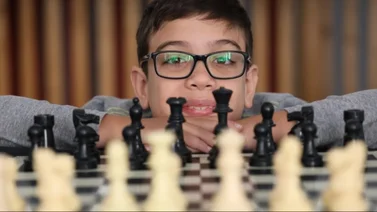Con solo 10 años derrotó al campeón mundial en el deporte menos esperado