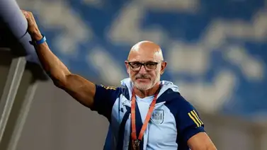 Entrenador de España salió en defensa de este jugador tras ser silbado en el Bernabéu (+Video) Entrenador de España salió en defensa de este jugador tras ser silbado en el Bernabéu (+Video)