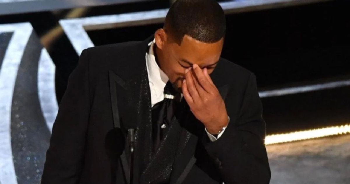 The consequences keep coming!  Will Smith is left without financial resources for his slap on Chris Rock