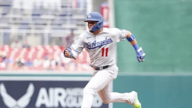 MLB: Miguel Rojas aporta al triunfo de los Dodgers tras estrenar su cuenta jonronera en esta zafra (+video)