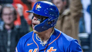 MLB: ¡A toda máquina! Francisco Álvarez luce con el madero ante Milwaukee (+Vídeo)