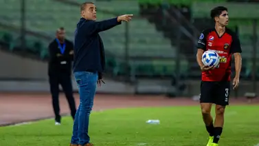 Liga FUTVE: Caracas cae ante Inter de Barinas y la barra explota contra el director técnico Liga FUTVE: Caracas cae ante Inter de Barinas y la barra explota contra el director técnico