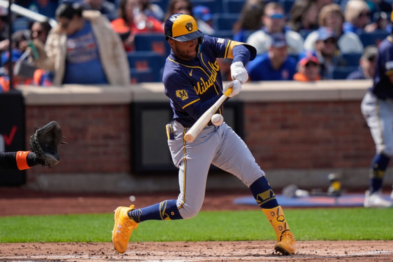 Breaking News: Milwaukee Brewers Rookie Phenom Jackson Chourio Making ...