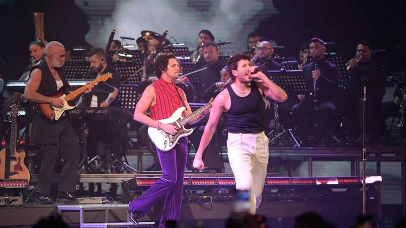 Sebastián Yatra cierra con broche de oro el Festival de Viña del Mar acompañado de Lasso 