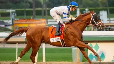 Hijo de Gun Runner estableció récord de ventaja en el Big 'Cap de Santa Anita Hijo de Gun Runner estableció récord de ventaja en el Big 'Cap de Santa Anita
